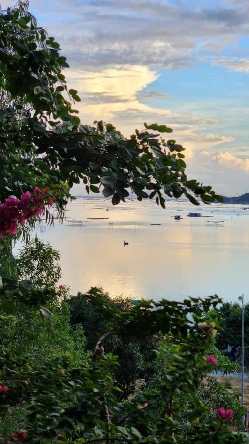 Thanh Nhi Homestay Cam Ranh Exterior photo