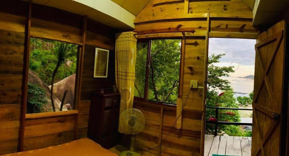 Thanh Nhi Homestay Cam Ranh Exterior photo