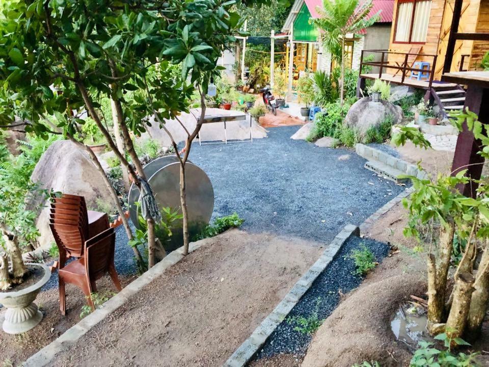 Thanh Nhi Homestay Cam Ranh Exterior photo